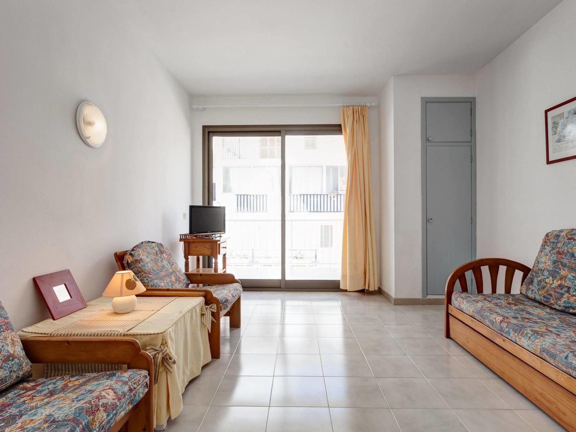 Apartamento Colonia Sant Jordi 136 Casas En Venta En Sant Jordi De |  