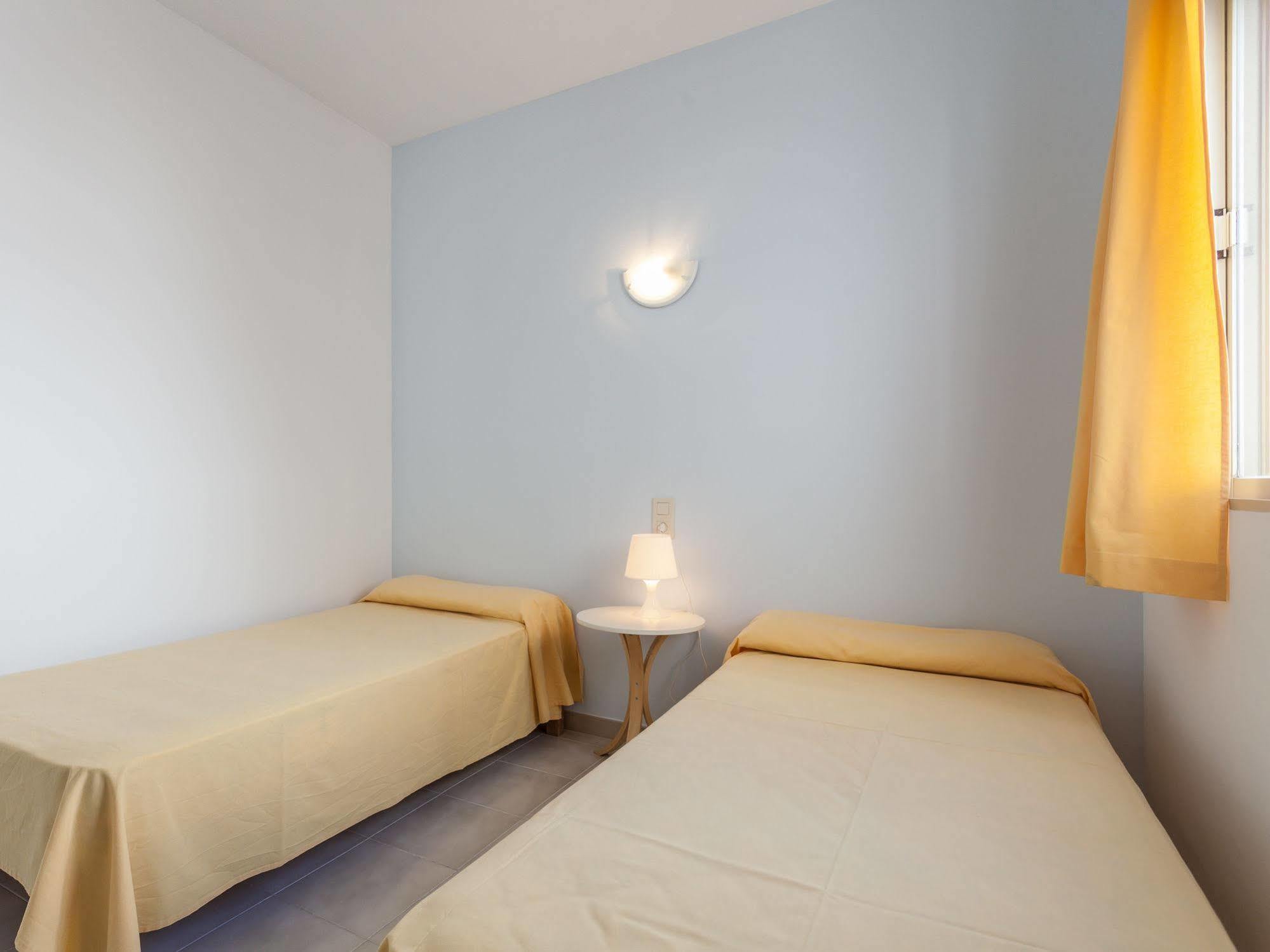 Apartamentos Lago Colonia de Sant Jordi Zewnętrze zdjęcie